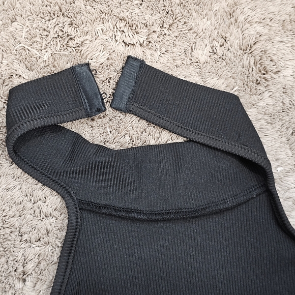 New Black Ribbed One Piece Backless Halter Bodycon Capri Jumpsuit, Size M - Picture 9 of 13